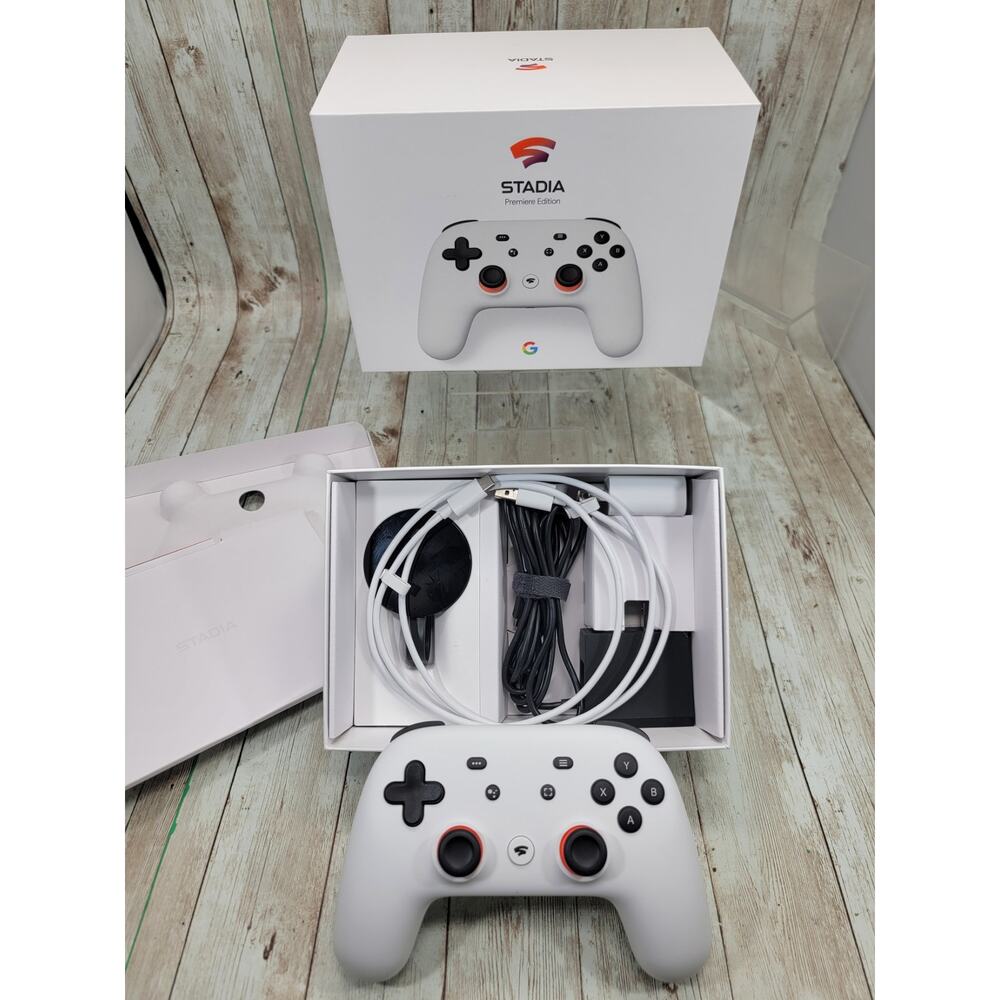 Google Stadia Premiere Edition Controller Chromecast Ultra Bundle White